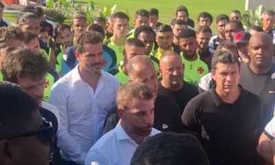 Torcida do Vasco cobra