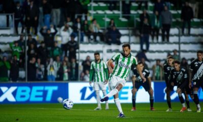 Nenê marca contra o Vasco