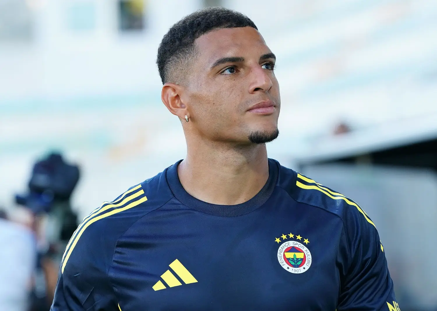 Diego Carlos pode vir pro Vasco